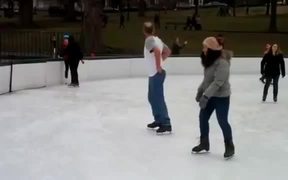 Majestic Ice Skater - Fun - VIDEOTIME.COM
