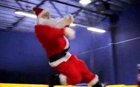 Santas On Trampolines - Fun - VIDEOTIME.COM