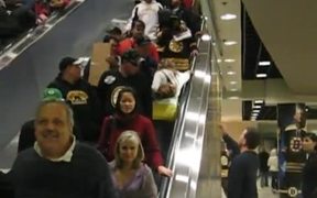 Stupid Escalator Girl - Fun - VIDEOTIME.COM