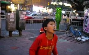 Chinese Street Performer - Fun - VIDEOTIME.COM