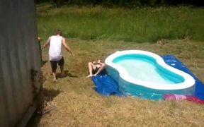 Slip And Slide And Fly - Fun - VIDEOTIME.COM