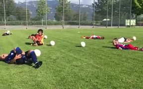 Practicing The Neymar - Fun - VIDEOTIME.COM
