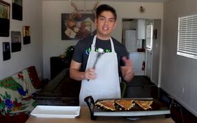 French Toasted Pizza - Fun - VIDEOTIME.COM