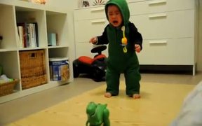 Baby Dino Fears Dinos