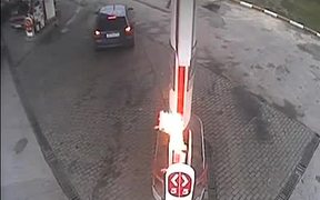 Woman Getting Some Gas - Fun - VIDEOTIME.COM