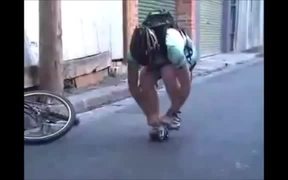 Tiny Backpack Bike - Fun - VIDEOTIME.COM
