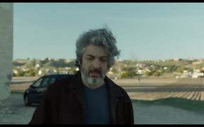 Everybody Knows Trailer