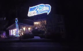 Seahawks Christmas Lights - Fun - VIDEOTIME.COM