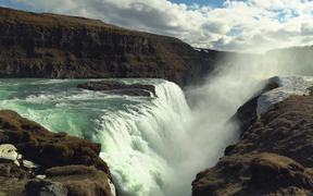 Misty Waterfall in Iceland - Fun - VIDEOTIME.COM