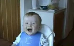 Kid Laugh - Kids - VIDEOTIME.COM