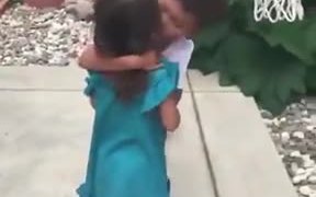 Lovely Brother - Kids - VIDEOTIME.COM