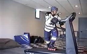 Hockey Treadmilling - Fun - VIDEOTIME.COM