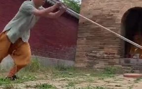 An Incredible Display Of Martial Arts - Fun - VIDEOTIME.COM