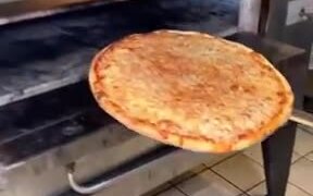 When Your Pizza Trick Fails Horribly - Fun - VIDEOTIME.COM