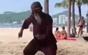 Is This Master Roshi From Dragon Ball Z?! - Fun - VIDEOTIME.COM