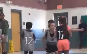 Defending In Basketball Definitely Isn't Her Thing - Kids - VIDEOTIME.COM