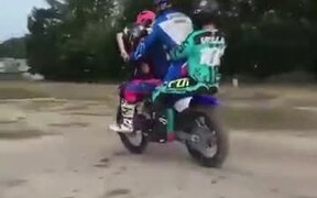 When The Whole Family Is Into Motocross - Fun - VIDEOTIME.COM
