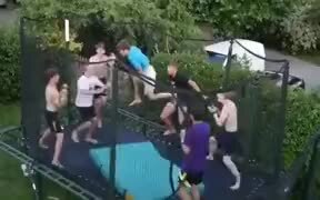 When The Whole Squad Joins In For The Trampoline - Fun - VIDEOTIME.COM