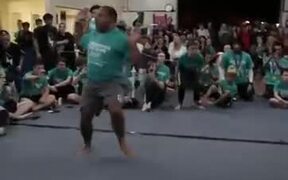 This Guy Is A Backflip Machine! - Sports - VIDEOTIME.COM