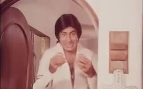 Extremely Funny Indian Movie Scene!