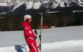 This Guy's Skiing Skills Are A Level Apart!