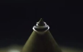 What A Drop Of Water Falling On A Spike Looks Like - Fun - VIDEOTIME.COM