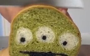 When You Ask An Artist To Bake Bread! - Fun - VIDEOTIME.COM