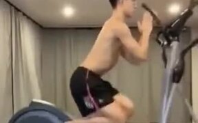 Asian Displaying Unique Working Out - Sports - VIDEOTIME.COM