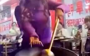 Live Cooking Show With A Dance