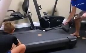 Practicing Hockey On A Treadmill - Sports - VIDEOTIME.COM