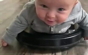 Baby Riding An Automatic Home Cleaning Machine - Kids - VIDEOTIME.COM