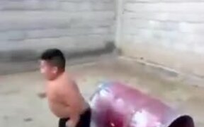 Fat Kid Exercising In Lockdown - Kids - VIDEOTIME.COM