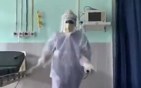 A Doctor Dancing In A PPE Kit - Fun - VIDEOTIME.COM