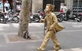 The Amazing Human Golden Statue