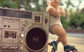Evian Video: Roller Babies - Commercials - VIDEOTIME.COM