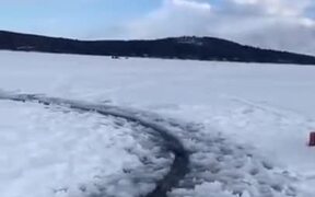 Unique Spinning Ice Circle