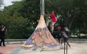 Skateboarder Executes An Amazing Jump