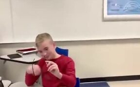 Color Blind Kid Sees Colors For The First Time - Kids - VIDEOTIME.COM