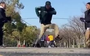 Japanese Man Dances Fast Over Skipping Rope - Fun - VIDEOTIME.COM