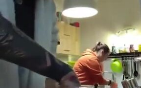 Possibly The Smoothest Prank Ever - Fun - VIDEOTIME.COM