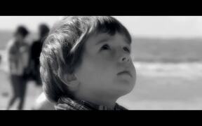 Little Girl Trailer - Movie trailer - VIDEOTIME.COM