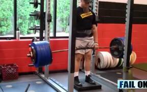 Painful WeightLifting Fails  - Fun - VIDEOTIME.COM