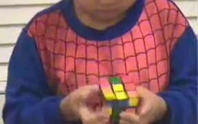 Kid Speed Solving Rubik's Cube