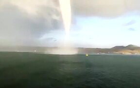 Waterspout Terrorizes Thai Island - Fun - VIDEOTIME.COM