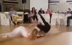 Bizarre Dance