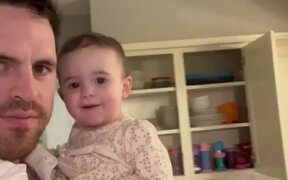 Kid Says Dada Each Time Mom Asks to Say Mama - Kids - VIDEOTIME.COM