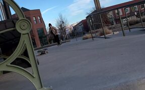 Skateboarder Really Crushes It - Sports - VIDEOTIME.COM