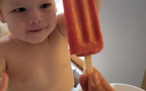 Curious Toddler Tries a PopSICle For The 1st Time  - Kids - VIDEOTIME.COM
