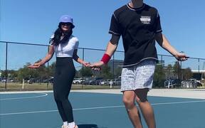 Duo Performs Amazing Choreography With Jump Ropes - Sports - VIDEOTIME.COM