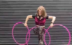 Girl Executes Impressive Tricks With Hoops - Fun - VIDEOTIME.COM